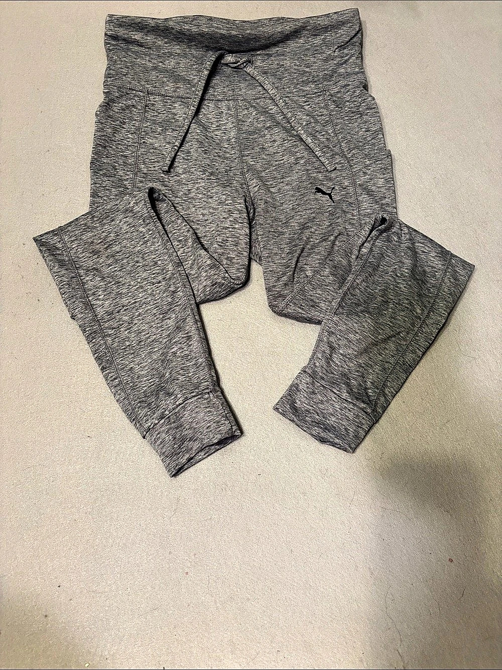 Puma Gray Athletic Leggings Size Medium (8)